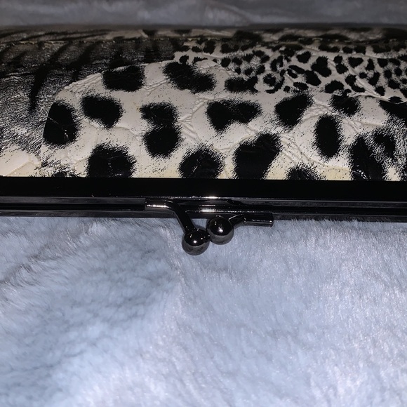 NWOT Animal Print Leather Clutch/Wallet leapard panther minimal statement bag - Picture 6 of 13